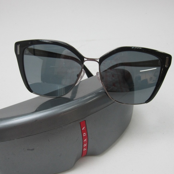 prada sunglasses spr56t
